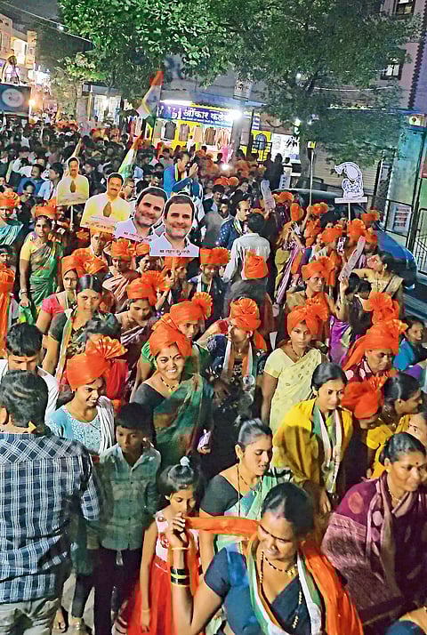 अशोक पवार यांच्या पदयात्रेला 
वाघोलीकरांचा उत्स्फूर्त प्रतिसाद