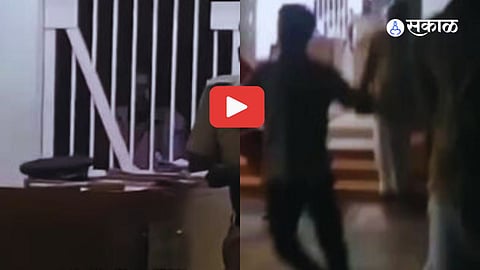 Trending News : तुरुंगात रवानगी होताच तुफान डान्स करु लागला मुलगा, पण कशामुळे झाला आनंदी? पाहा व्हिडिओ