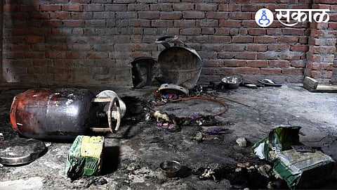 Gas Cylinder Explosion 