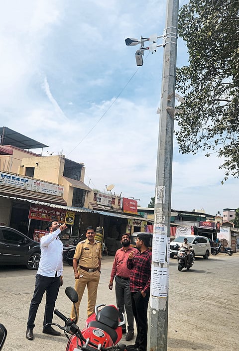 वडगाव शहरात सीसीटीव्ही कॅमेरे