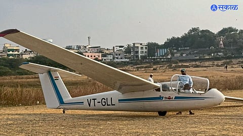 Gliding Center