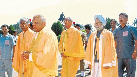 Dr. Manmohan Singh and Shivaji University