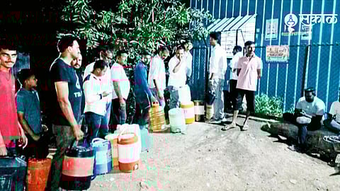 Aro steps in to provide support to passengers in Kolhar, as local citizens continue to wait for the much-anticipated revised water supply scheme.