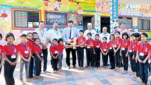 Parner : पारनेरमधील ३०९ झेडपी शाळांची तपासणी: भौतिक सुविधांची त्रिसमितीय समितीकडून पाहणी 