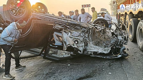 A severe car accident occurred near Varade when the vehicle flipped on the national highway after its wheel came off. The driver sustained serious injuries.