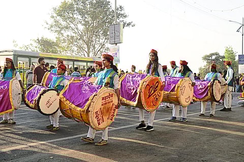 ‘फनस्ट्रीट’मध्ये रमले बालक-पालक