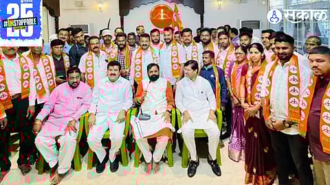 Raigad district leader’s switch to the Shinde faction strikes a blow to Shiv Sena Ubtaha, signaling a significant shift in local political dynamics."