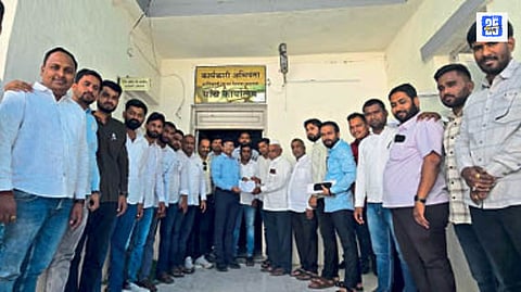 Pending construction bills in Kalwan