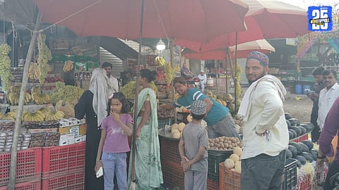 Fruit market