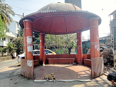 चौकाचौकांतील ‘दादांचा कट्टा’ बकाल