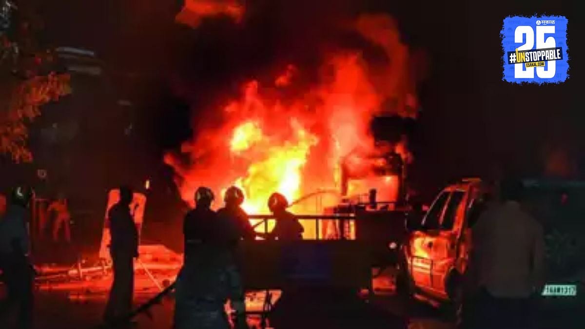 Nagpur Violence : दंगलीमुळे नागपूरात शाळांना सुट्टी! जिल्हाधिकारी विपिन ...