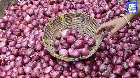 Maharashtra onion price crisis