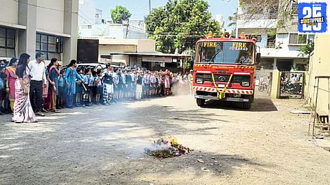 Karad students participate in a disaster management practical session with the fire department’s assistance, learning fire safety and emergency response techniques.