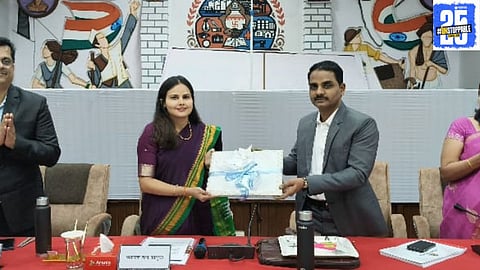 Ulhasnagar’s first female commissioner presents the ₹988.72 crore smart budget, highlighting key developments for the city’s future.