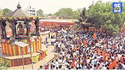 vadhu budruk chhatrapati sambhaji maharaj Memorial