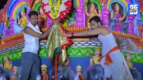 Gudi Padwa 2025 : राज्यात गुढीपाडवानिमित्ताने मोठा उत्साह;  तुळजाभवानीच्या कळसावर उभारली महाराष्ट्रातील पहिली गुढी