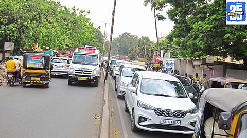 Despite a personal dispute causing a roadblock, the ambulance driver’s quick thinking and decision to change the route ensured the patient was safely transported."
