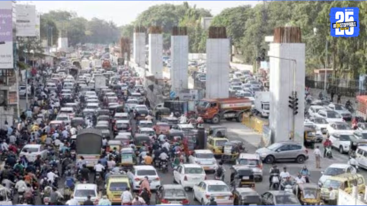 pune university chowk metro work