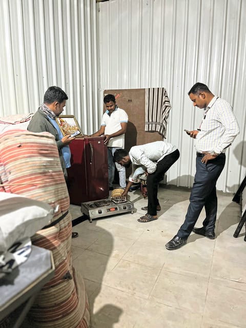 काळाखडक येथील नागरिकांचे तात्पुरते स्थलांतर