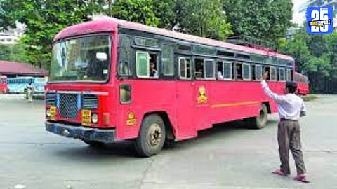 Pune, Dhule Bus Service