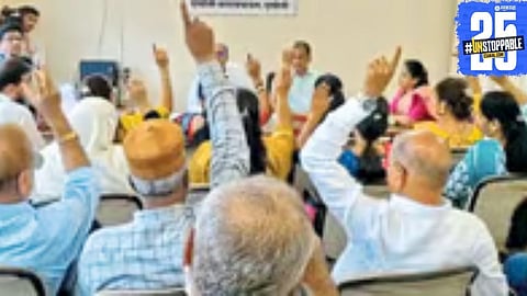 Suresh More addressing media after no-confidence motion passed against him in Dapoli.