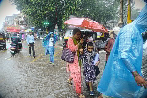 पावासाने पुण्याला रोखले