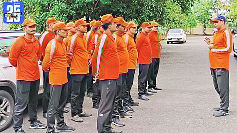 NDRF team arrives in Sangli district and sets up base camp to respond to any monsoon-related emergencies.