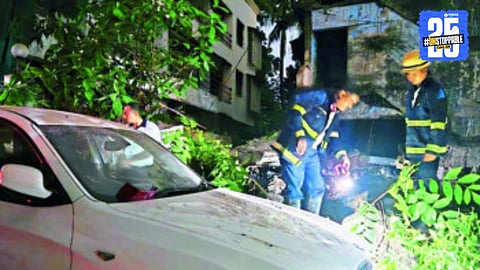dangerous building collapsed in Navi Mumbai