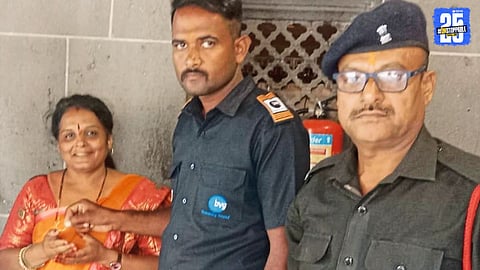 A golden gesture during Mauli Wari — honest individual returns one tola gold ornament to a devotee, proving that humanity still lives.