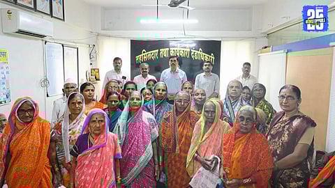 Tahsildar Sanjay Shinde offers swift help in Ahilyanagar; moved by the action, the beneficiary gets emotional.