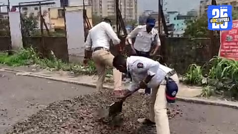 road pits at ulhasnagar 