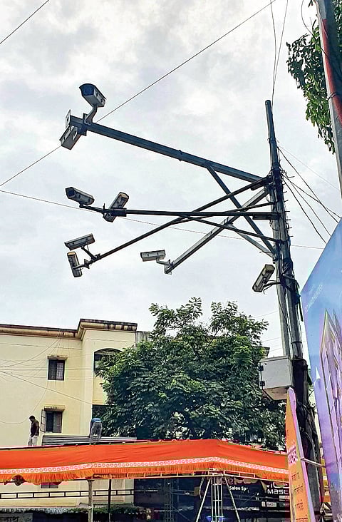 सीसीटीव्ही कॅमेऱ्यांची ‘नजर’ धूसरच
