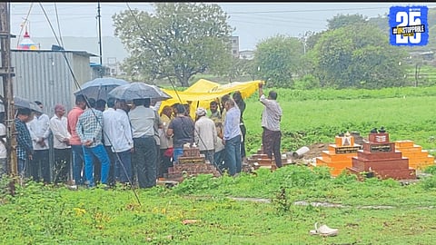 funeral in rain