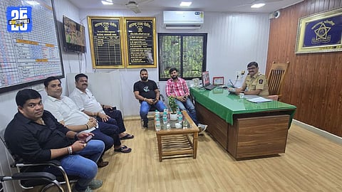 mns leaders in police station