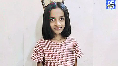Solapur’s bright stars: Kavya Deshmukh (5th rank) and Swaranjali Agam (9th rank) shine in state scholarship exam.