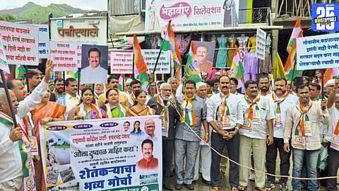 Farmers in Javali warn of protest in Medha, demanding wet drought relief after severe crop losses.