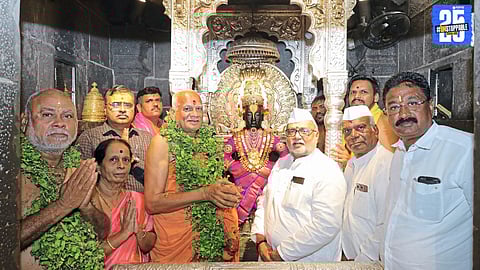 Vitthal Darshan closed for 24 hours after Prakshal Puja; royal rest rituals ongoing at Pandharpur temple.