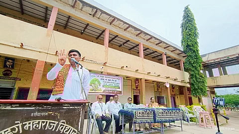 स्वतःमधील दोष सुधारणे हीच खरी प्रगती