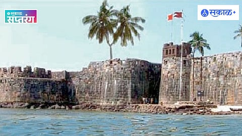 Construction of sea forts by Shivaji Maharaj