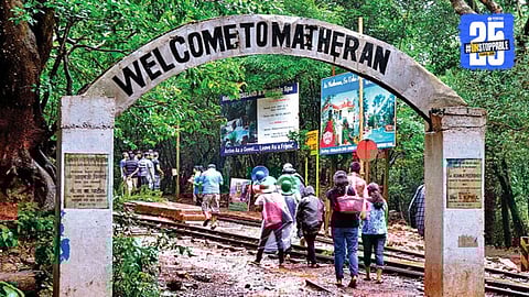 Matheran Tourists