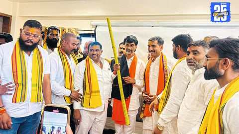 Dhangar Mahasangh leaders meet Manoj Jarange Patil; Declare support to the Maratha reservation movement in Maharashtra.