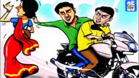 Mangalsutra Theft in the Dark: Duo on Bike Targets Lone Woman