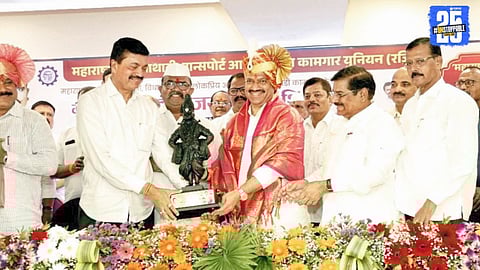 Shashikant Shinde addressing a gathering of Mathadi workers, expressing gratitude and commitment to their cause.