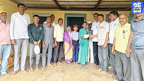 Classmates in Gondavale hand over ₹70,000 deposit certificate to the family of their deceased friend, offering a touching and memorable tribute.