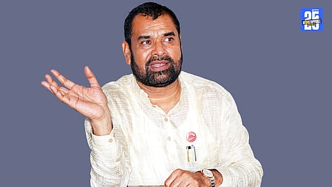 MLA Sadabhau Khot attacking Gau Rakshaks, alleging they are harming rural economy and looting farmers under religious pretext.