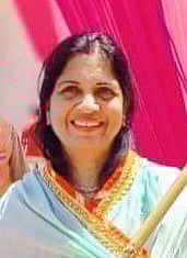 कबुतरांना उपासमारीने मारणे अमानुष!