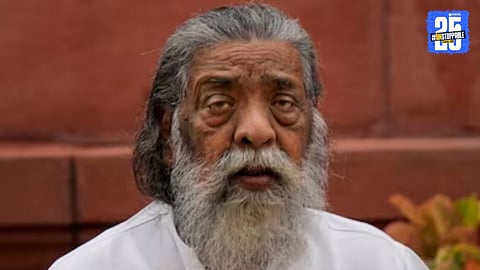 Former Jharkhand Chief Minister Shibu Soren, known as 'Dishom Guru', passed away in Delhi at age 81 due to prolonged illness. CM Hemant Soren confirmed the news.

