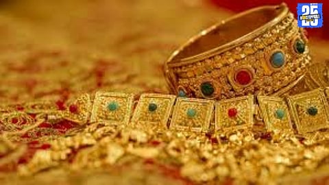 "Rural police nab Solapur gang after 3.5 kg gold jewellery theft in Andhra Pradesh."