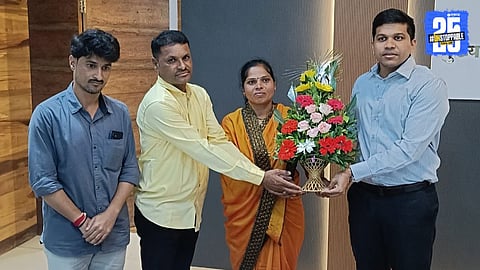 Santosh Deshmukh: मस्साजोगच्या सरपंचांना दिल्लीचं निमंत्रण; संतोष देशमुखांच्या कार्याचा गौरव