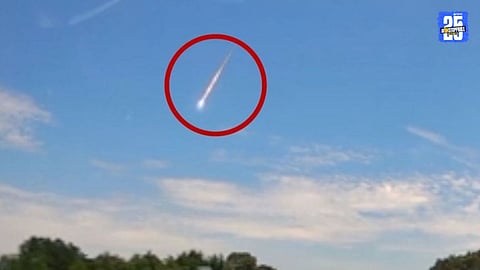 Space Rock Photo : अमेरिकेतील घरावर कोसळला अंतराळातला दगड; पृथ्वीपेक्षाही आहे जुना, पाहा फोटो